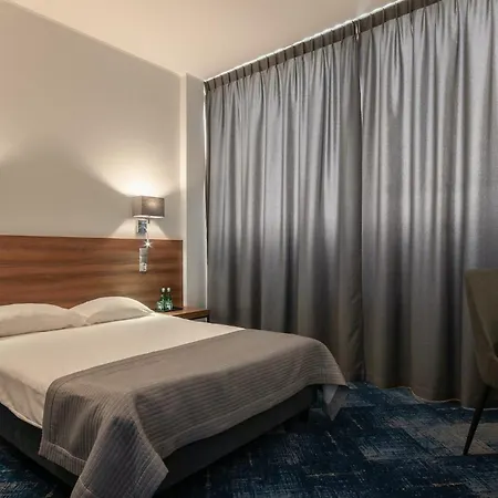 Hotel Oliwski 3*